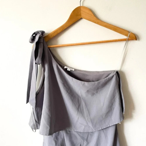 Superdown Jenna One Shoulder Mini Dress NWT Light Grey/Blue Size Medium - Picture 5 of 9